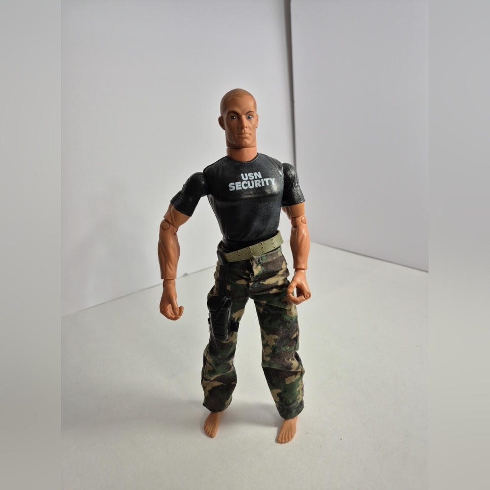 GI JOE USN Security Officer Doll Hasbro 1996